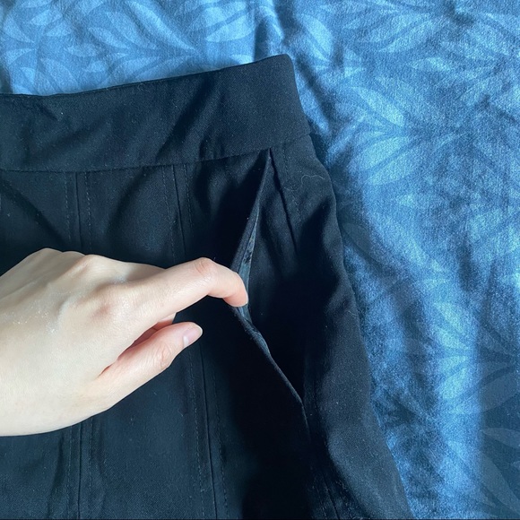 skirt - Picture 2 of 2